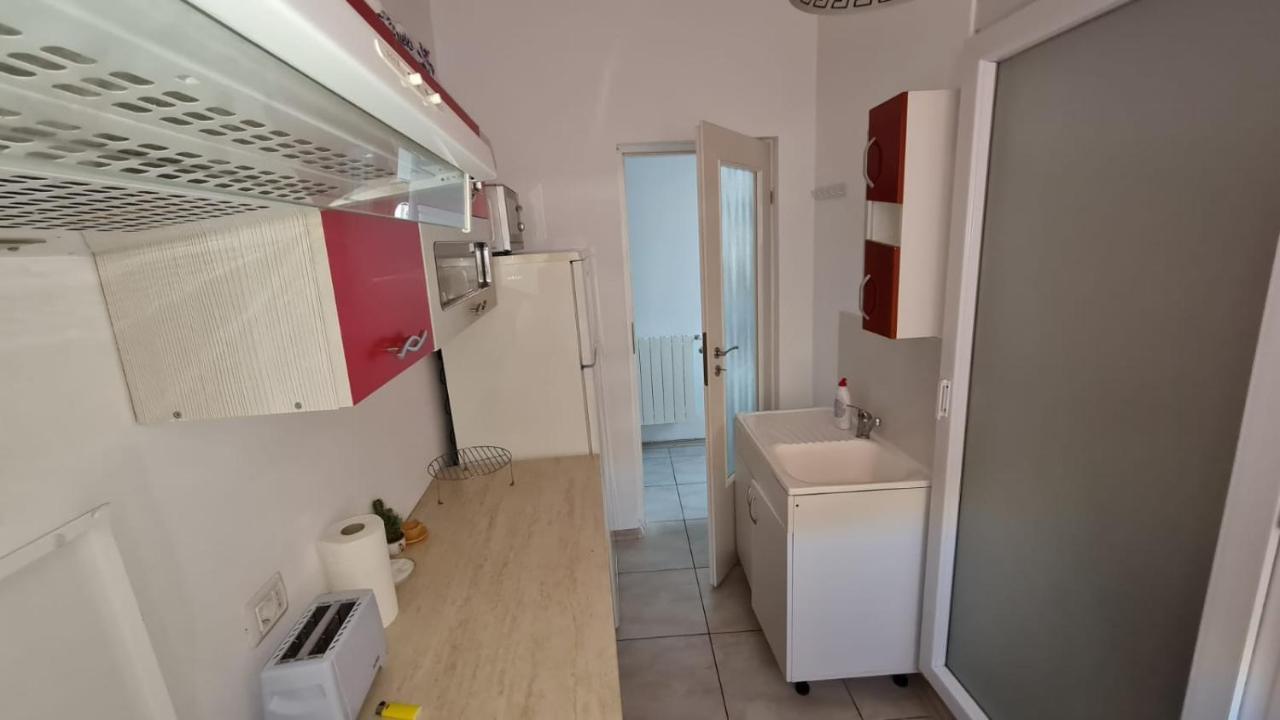 Apartament Centru Plaja Modern コンスタンツァ エクステリア 写真